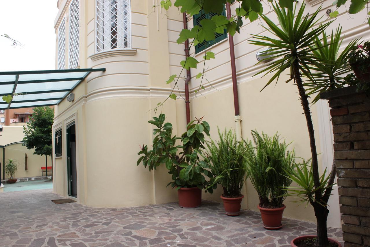 Casa Per Ferie Beato Rosaz Gasthof Rom